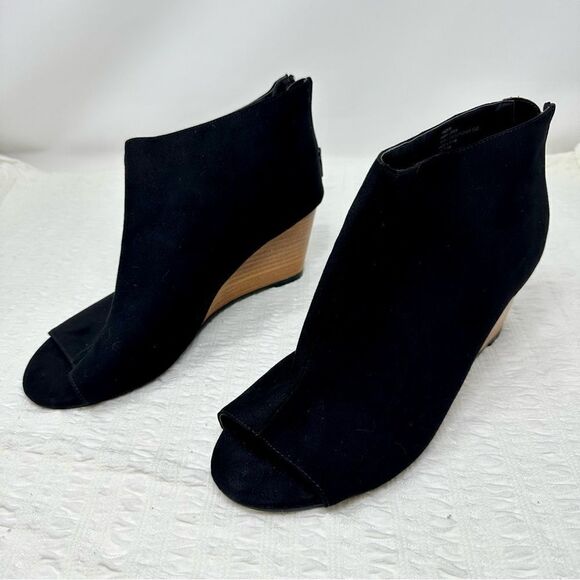 Torrid Wedge Booties- Size 11.5W - Picture 11 of 12